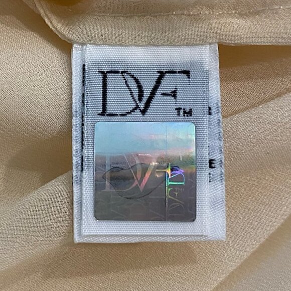 Diane Von Furstenberg Long Sleeve Silk Cream Blouse Size 10 - Picture 6 of 9